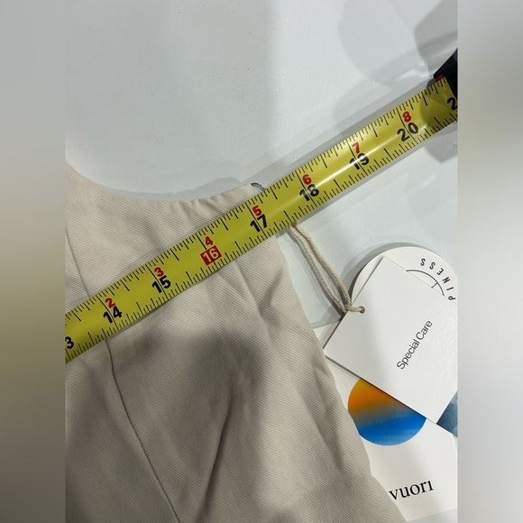 Vuori Women's Small Coastline Vest Milkweed Cream NWT Drapey Twill Button-Up - Picture 11 of 13